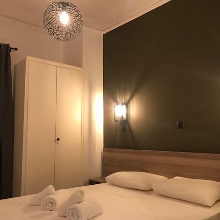 אתונה Renovated Minimal Apartment Next To Metro מראה חיצוני תמונה