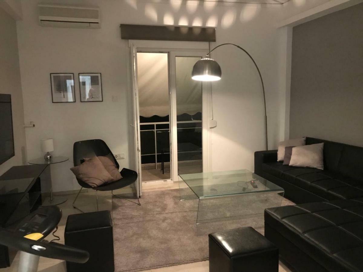 אתונה Renovated Minimal Apartment Next To Metro מראה חיצוני תמונה