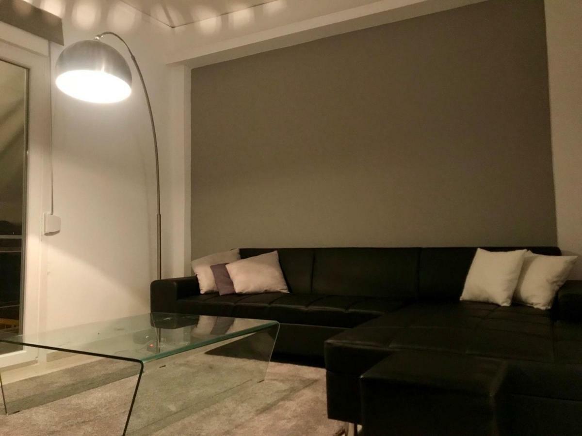 אתונה Renovated Minimal Apartment Next To Metro מראה חיצוני תמונה
