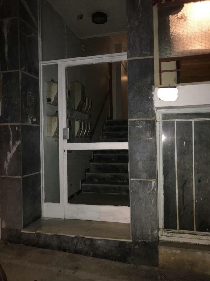 אתונה Renovated Minimal Apartment Next To Metro מראה חיצוני תמונה